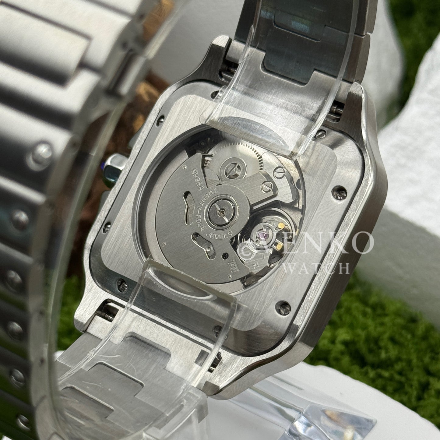 Venkantos | White Fck 9 to 5