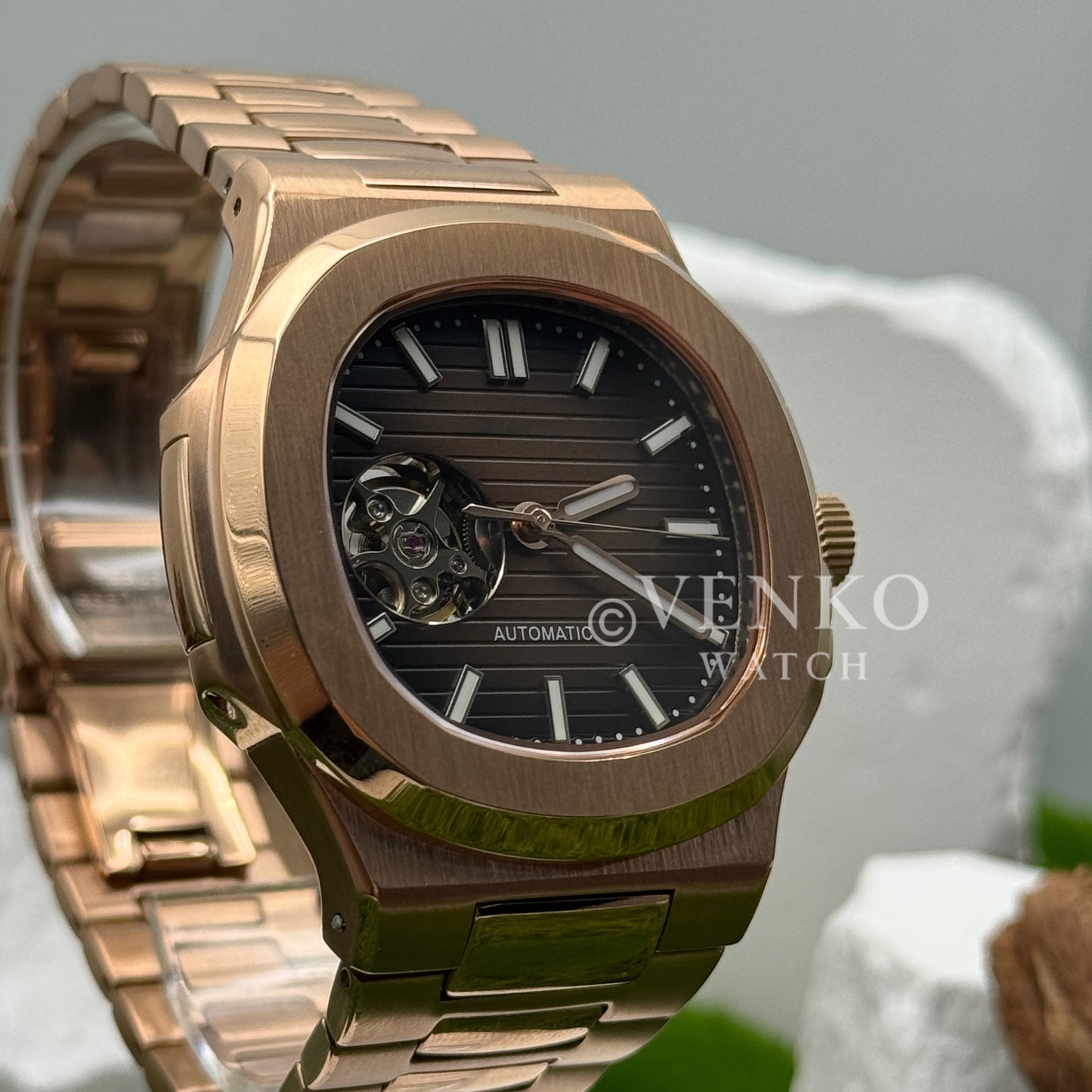 Venkilus | Rose Gold Chocolate Open Heart