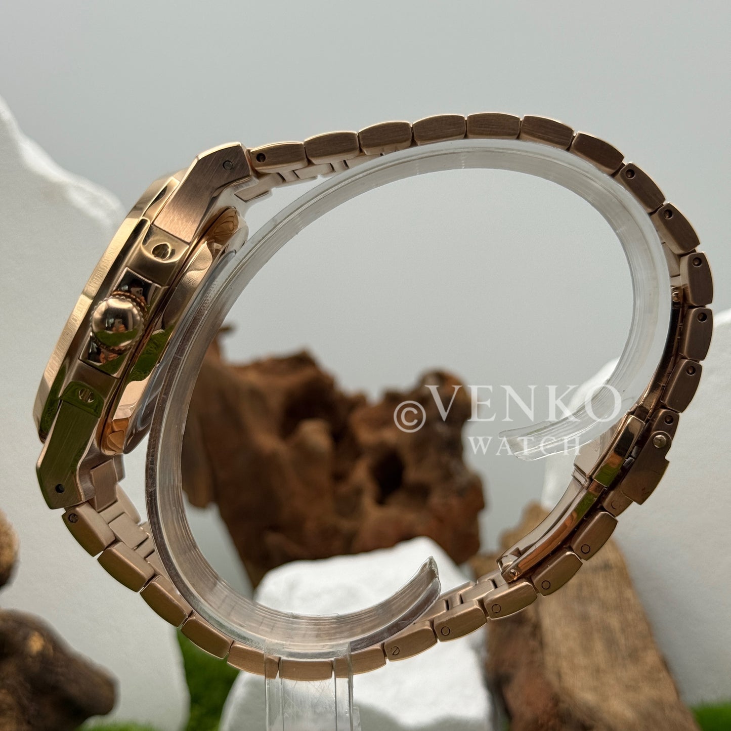 Venkilus | Rose Gold Chocolate Open Heart